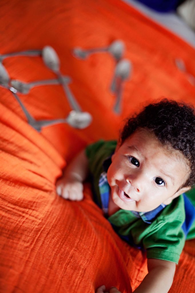 What a great idea! Take a photo of your baby every day next to the number of days old they are. You could even do this once a week or month instead. Love the idea! Number 29 is especially cute.